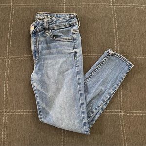 American Eagle Crop Jeans